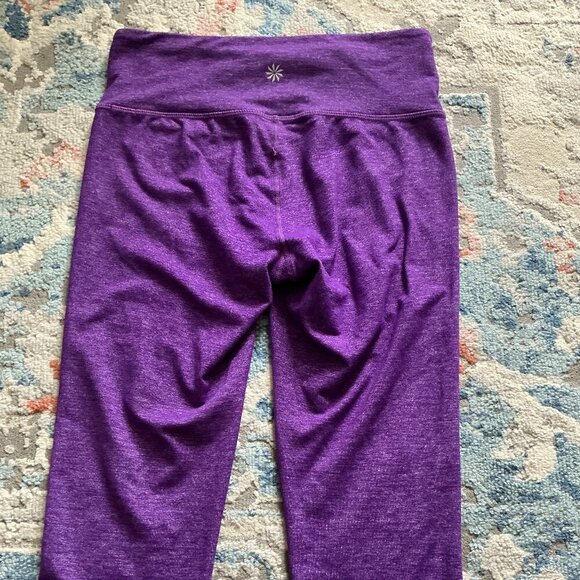 ATHLETA Purple Cropped Leggings Sz S - Picture 1 of 4